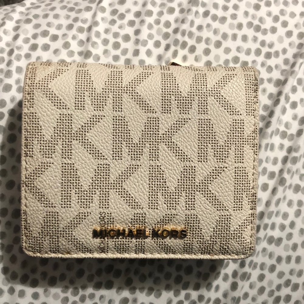 Michael kors wallet